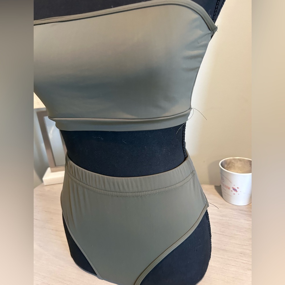 Bathing Suit - Picture 5 of 5
